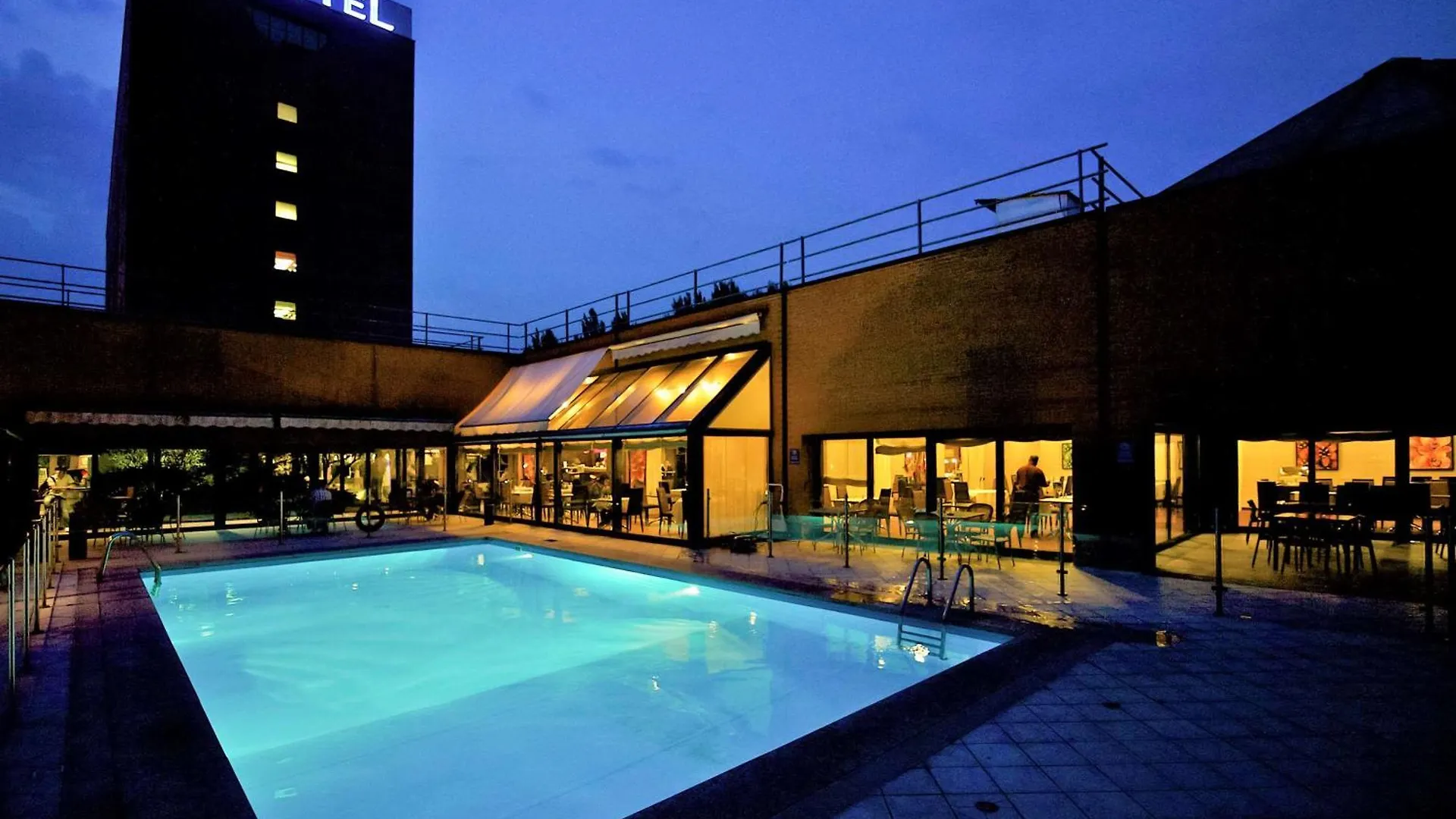 Otel Novotel Milano Linate Aeroporto